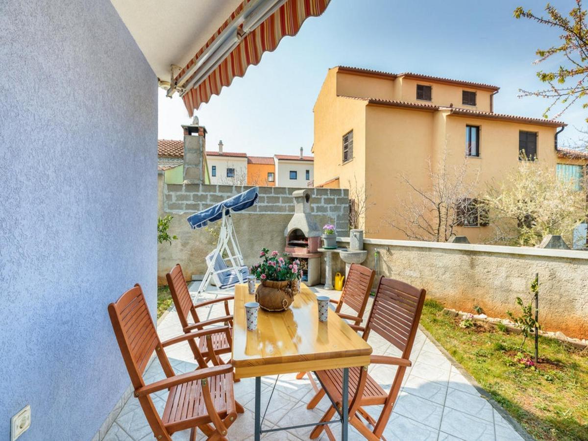 Apartment Dana Fažana Exterior foto